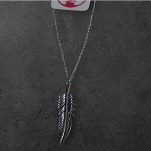 NWT nadineWest Antiqued Silver Feather Pendant Necklace ~20"